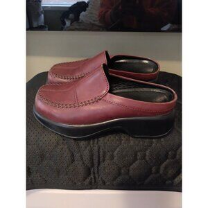 Women's Dansko Brown Leather Slip on Clogs Size 4.5